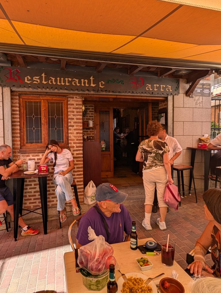 Picture of the entrance of Restaurante Parra in Manzanares El Real